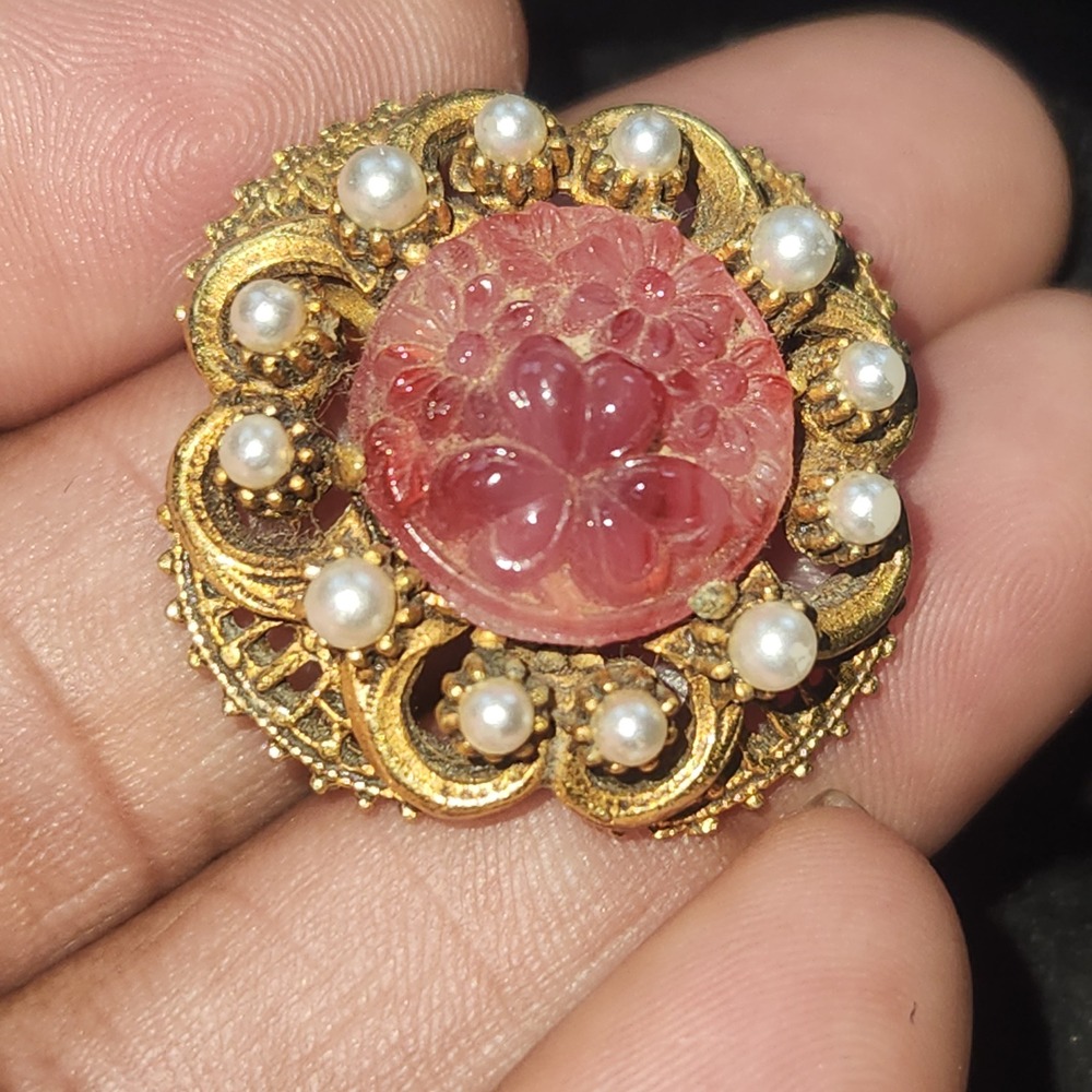 FLorenza Vintage Pink Molded Glass Floral Brooch Faux Pearl Gold Tone Pin 1.25in